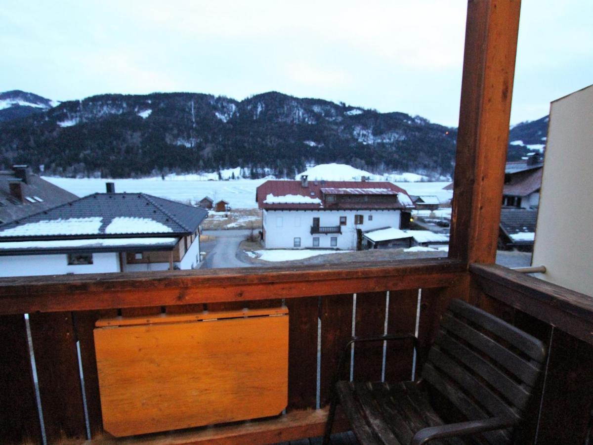 Cosy Apartment In Weissensee Near Ski Lift 외부 사진